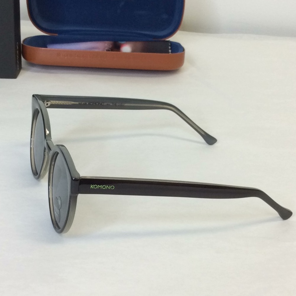 KOMONO sunglasses cat eye LULU Black Green NEW - Picture 4 of 11